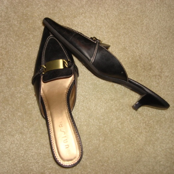 unisa mules shoes